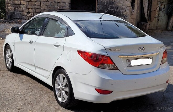 Hyundai Accent 2013, 240,000 km - 1.6 l - Bakı