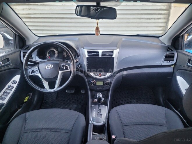 Hyundai Accent 2013, 240,000 km - 1.6 l - Bakı