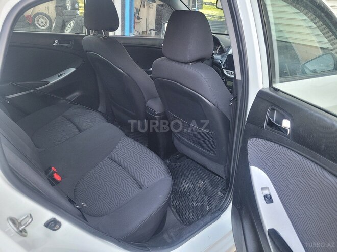 Hyundai Accent 2013, 240,000 km - 1.6 l - Bakı