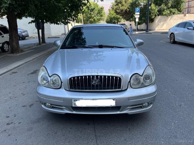 Hyundai Sonata-1