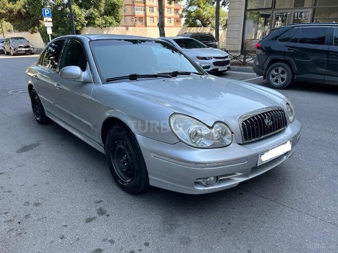 Hyundai Sonata-2