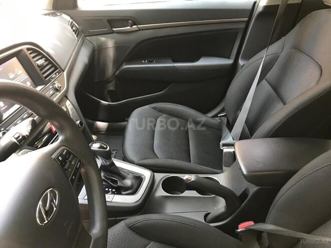 Hyundai Elantra 2017, 110,860 km - 2.0 л - Bakı