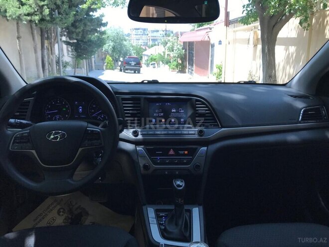 Hyundai Elantra 2017, 110,860 km - 2.0 л - Bakı