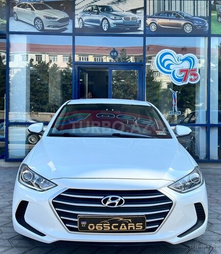 Hyundai Elantra-1