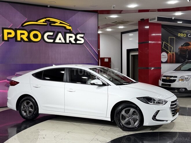 Hyundai Avante 2015, 157,000 km - 1.6 л - Bakı