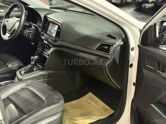 Hyundai Avante 2015, 157,000 km - 1.6 л - Bakı