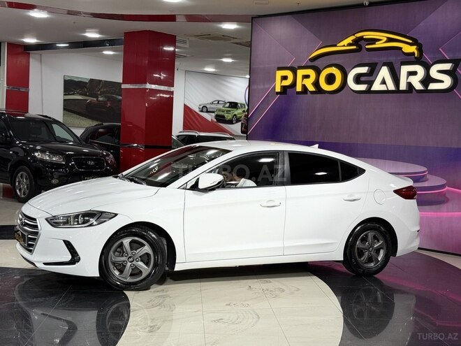 Hyundai Avante 2015, 157,000 km - 1.6 л - Bakı