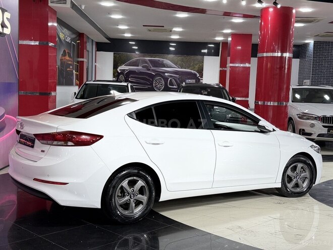 Hyundai Avante 2015, 157,000 km - 1.6 л - Bakı