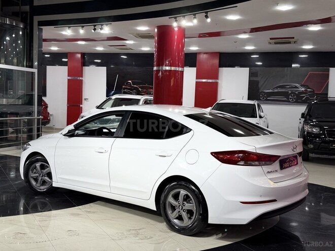 Hyundai Avante 2015, 157,000 km - 1.6 л - Bakı