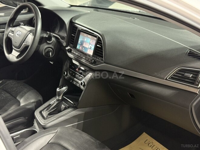 Hyundai Avante 2015, 157,000 km - 1.6 л - Bakı