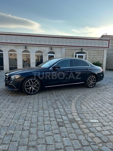 Mercedes E 220 d 2018, 236,000 km - 2.0 л - Bakı