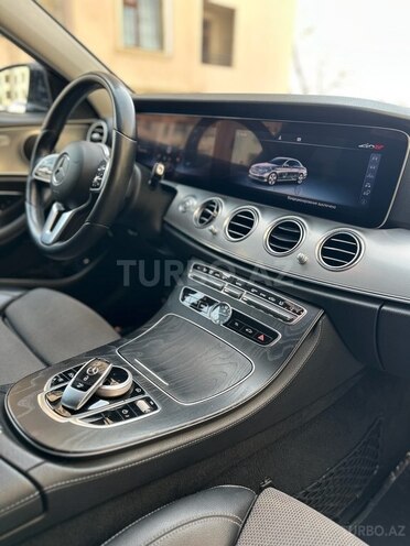 Mercedes E 220 d 2018, 236,000 km - 2.0 л - Bakı