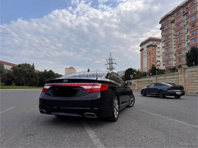 Hyundai Grandeur 2015, 103,500 km - 2.2 л - Bakı