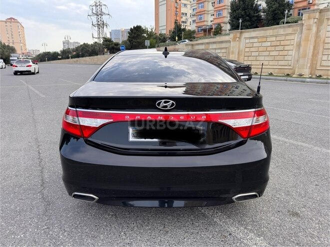 Hyundai Grandeur 2015, 103,500 km - 2.2 л - Bakı