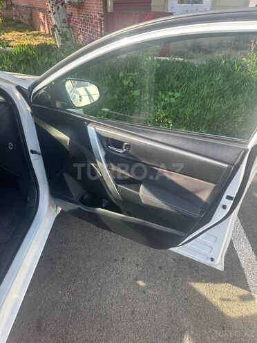 Toyota Corolla 2013, 201,800 km - 1.6 l - Masallı