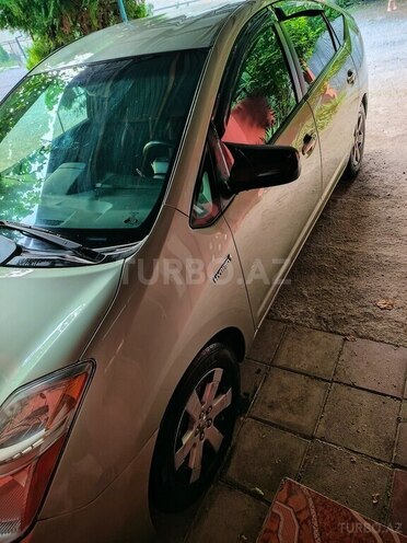 Toyota Prius-7