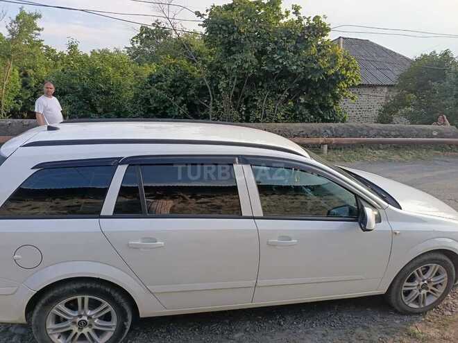 Opel Astra 2007, 257,000 km - 1.3 l - Zaqatala
