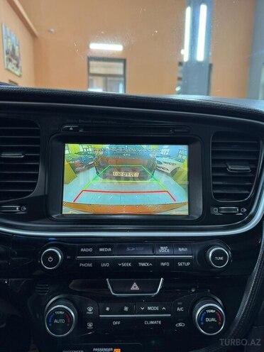 Kia Optima-15