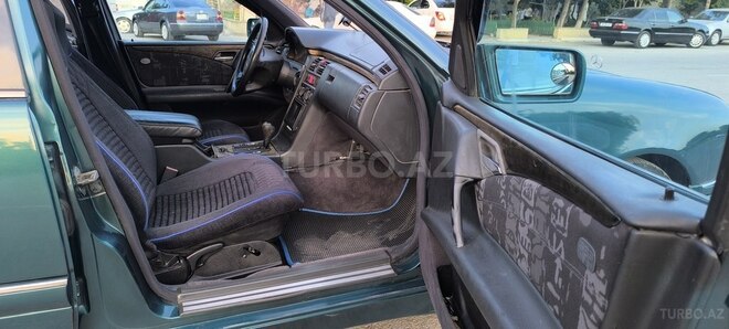 Mercedes E 230 1997, 250,000 km - 2.3 l - Sumqayıt