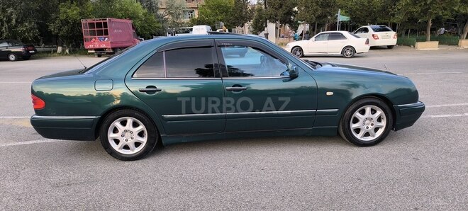 Mercedes E 230 1997, 250,000 km - 2.3 l - Sumqayıt