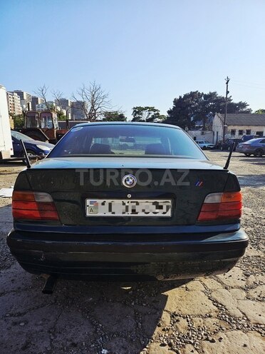 BMW 320-4