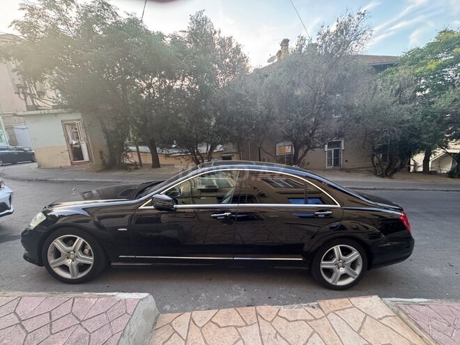 Mercedes S 350 4MATIC 2011, 222,620 km - 3.5 l - Bakı