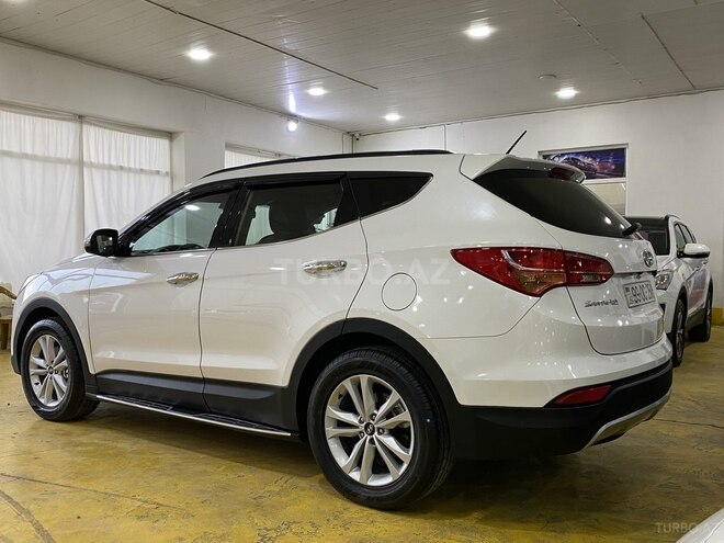 Hyundai Santa Fe-4