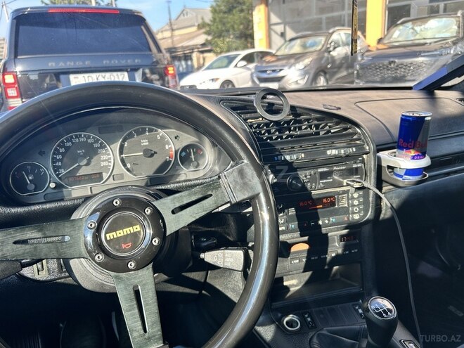BMW 320-11