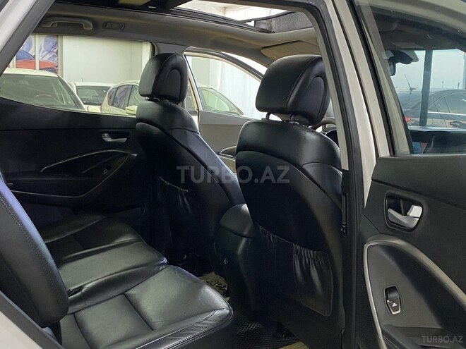 Hyundai Santa Fe-21