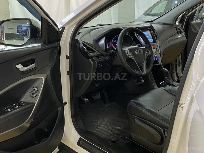 Hyundai Santa Fe-17