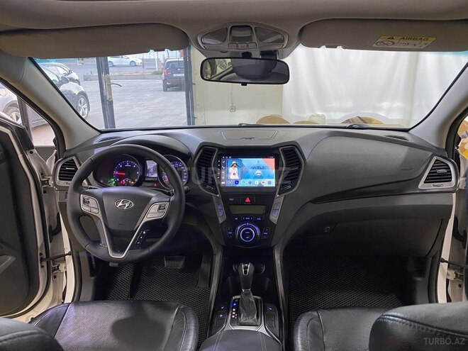 Hyundai Santa Fe-14