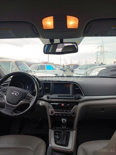 Hyundai Elantra 2017, 126,000 km - 2.0 l - Bakı