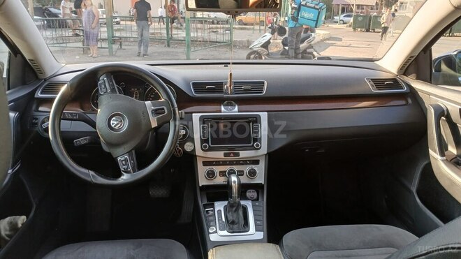 Volkswagen Passat 2012, 188,000 km - 2.0 l - Bakı