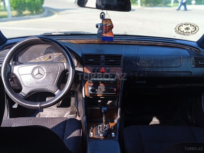 Mercedes C 200 1997, 319,500 km - 2.0 л - Masallı