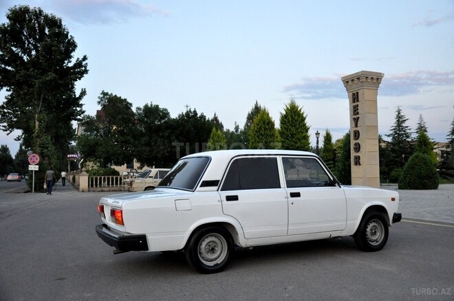 LADA (VAZ) 2107 2010, 33,320 km - 1.6 l - Saatlı