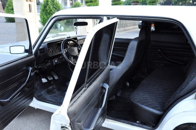 LADA (VAZ) 2107 2010, 33,320 km - 1.6 l - Saatlı