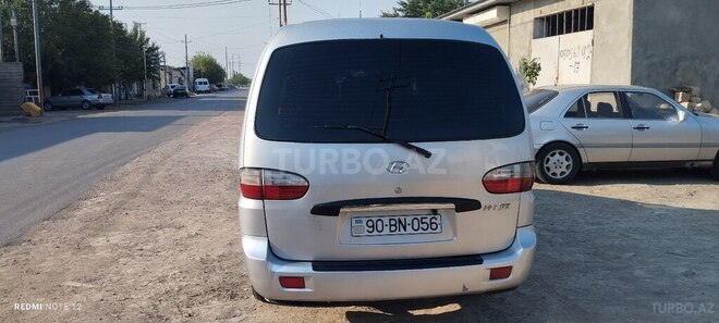 Hyundai H-1 2005, 352,123 km - 2.5 л - Biləsuvar