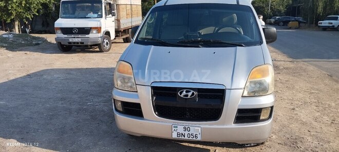 Hyundai H-1 2005, 352,123 km - 2.5 л - Biləsuvar