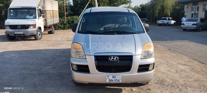 Hyundai H-1 2005, 352,123 km - 2.5 л - Biləsuvar