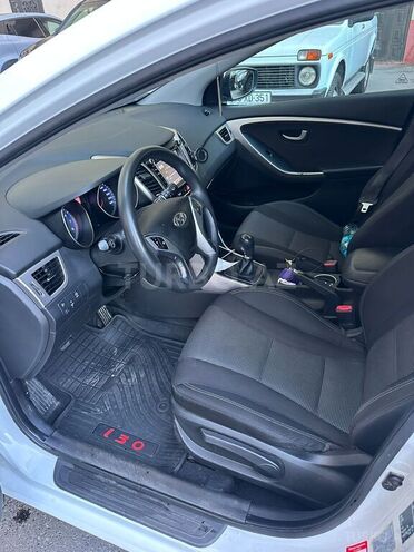 Hyundai i30 2015, 108,000 km - 1.4 l - Bakı