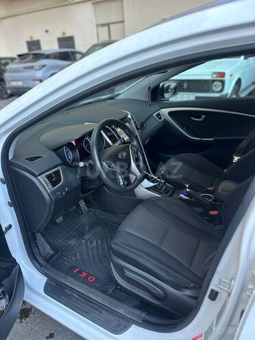 Hyundai i30 2015, 108,000 km - 1.4 l - Bakı