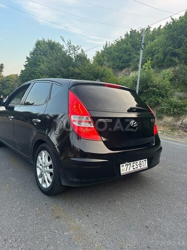 Hyundai i30 2009, 184,000 km - 1.6 л - Şəki