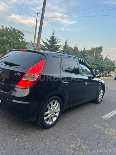 Hyundai i30 2009, 184,000 km - 1.6 л - Şəki