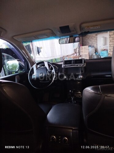 Toyota Land Cruiser Prado-5