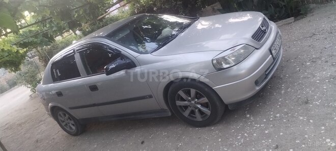 Opel Astra 2001, 326,000 km - 1.6 l - Salyan
