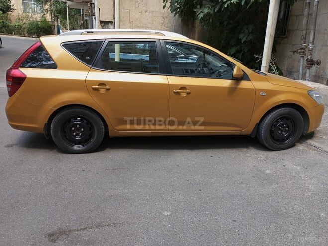 Kia  2008, 179,000 km - 1.4 l - Bakı