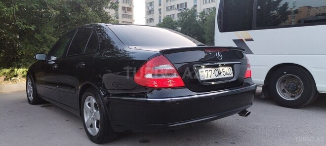 Mercedes E 240 2003, 292,500 km - 2.6 l - Bakı