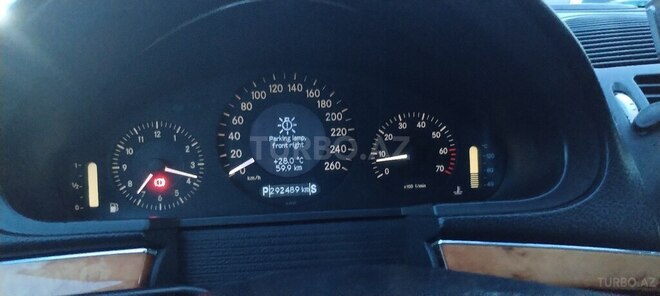 Mercedes E 240 2003, 292,500 km - 2.6 l - Bakı