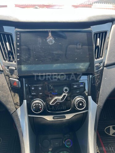 Hyundai Sonata-18