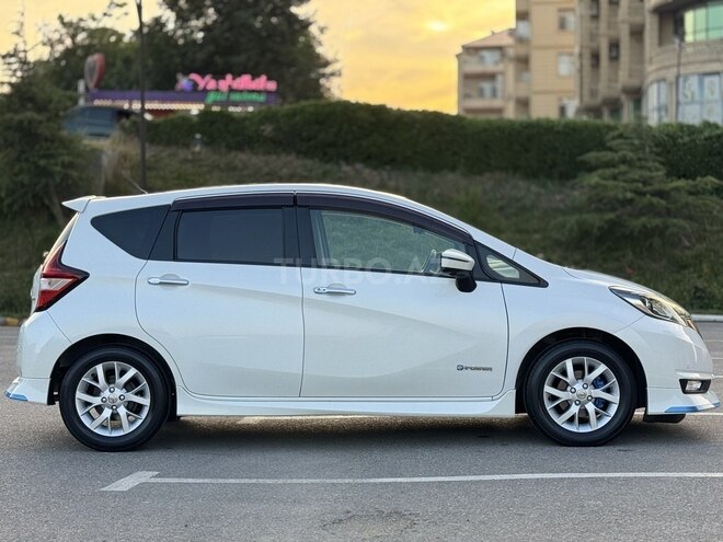 Nissan Note-6